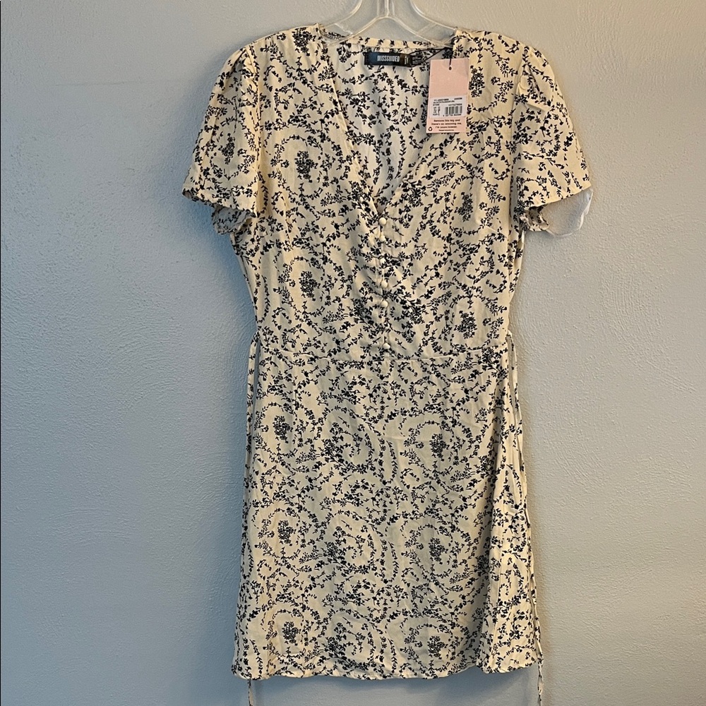 Missguided Cream and Black Patterned Mini Dress